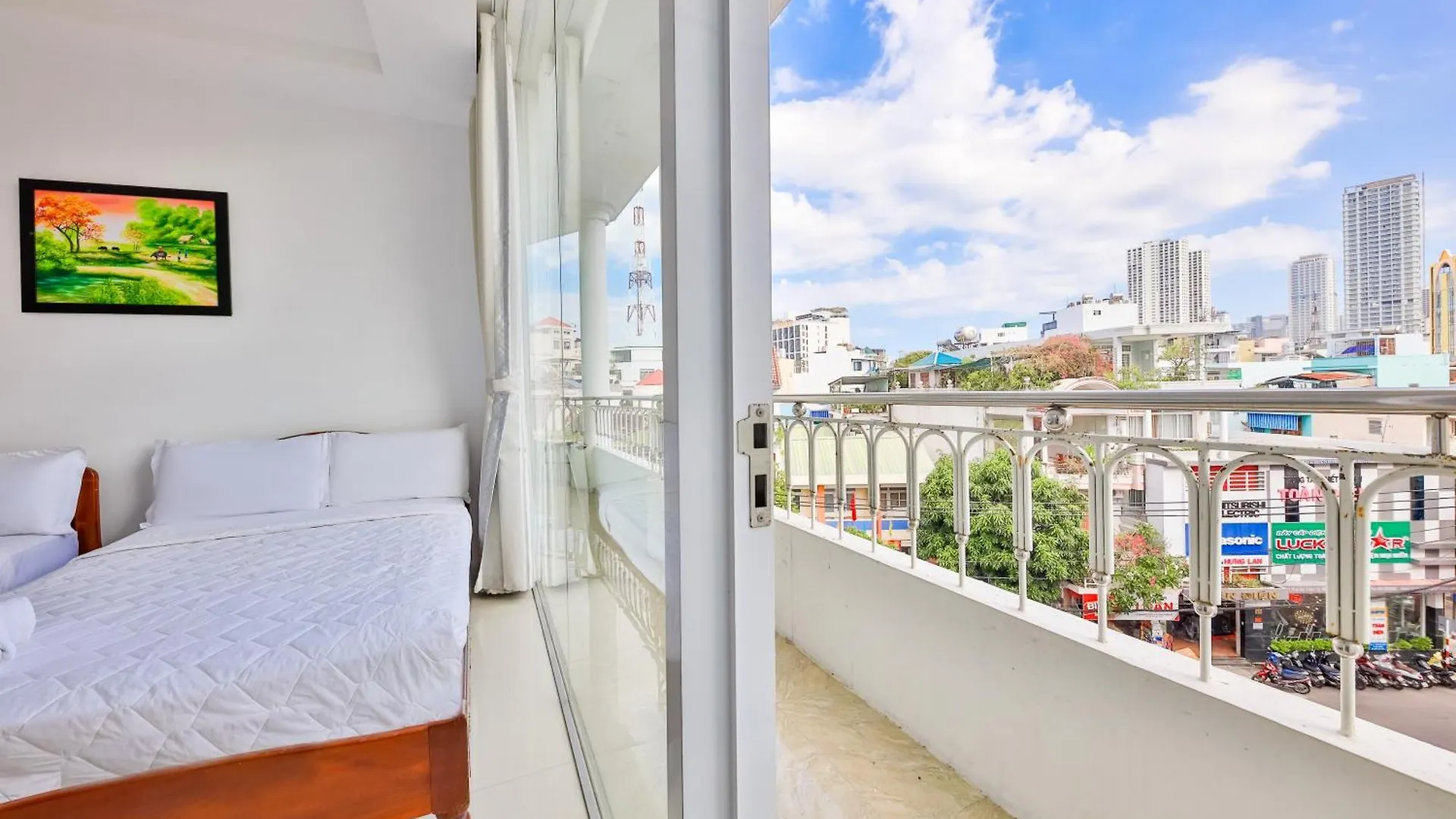 **  Mangolia Hotel Nha Trang Vietname